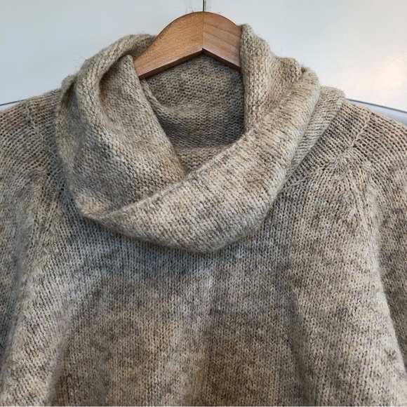 ๐ 6/$60, Sincerely Jules Sweater, Cowl Neck, Fluffy, Beige, Large - Picture 6 of 6